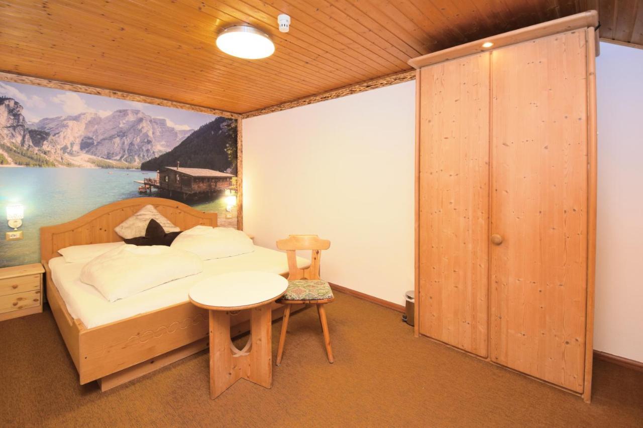 Hotel Chalet Olympia Monguelfo-Tesido / Welsberg-Taisten Εξωτερικό φωτογραφία
