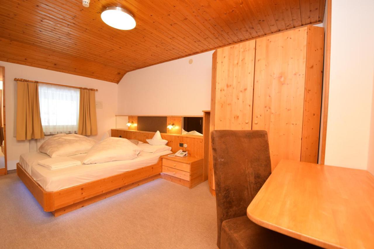 Hotel Chalet Olympia Monguelfo-Tesido / Welsberg-Taisten Εξωτερικό φωτογραφία