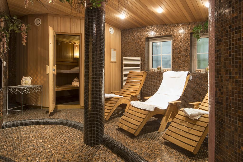 Hotel Chalet Olympia Monguelfo-Tesido / Welsberg-Taisten Εξωτερικό φωτογραφία